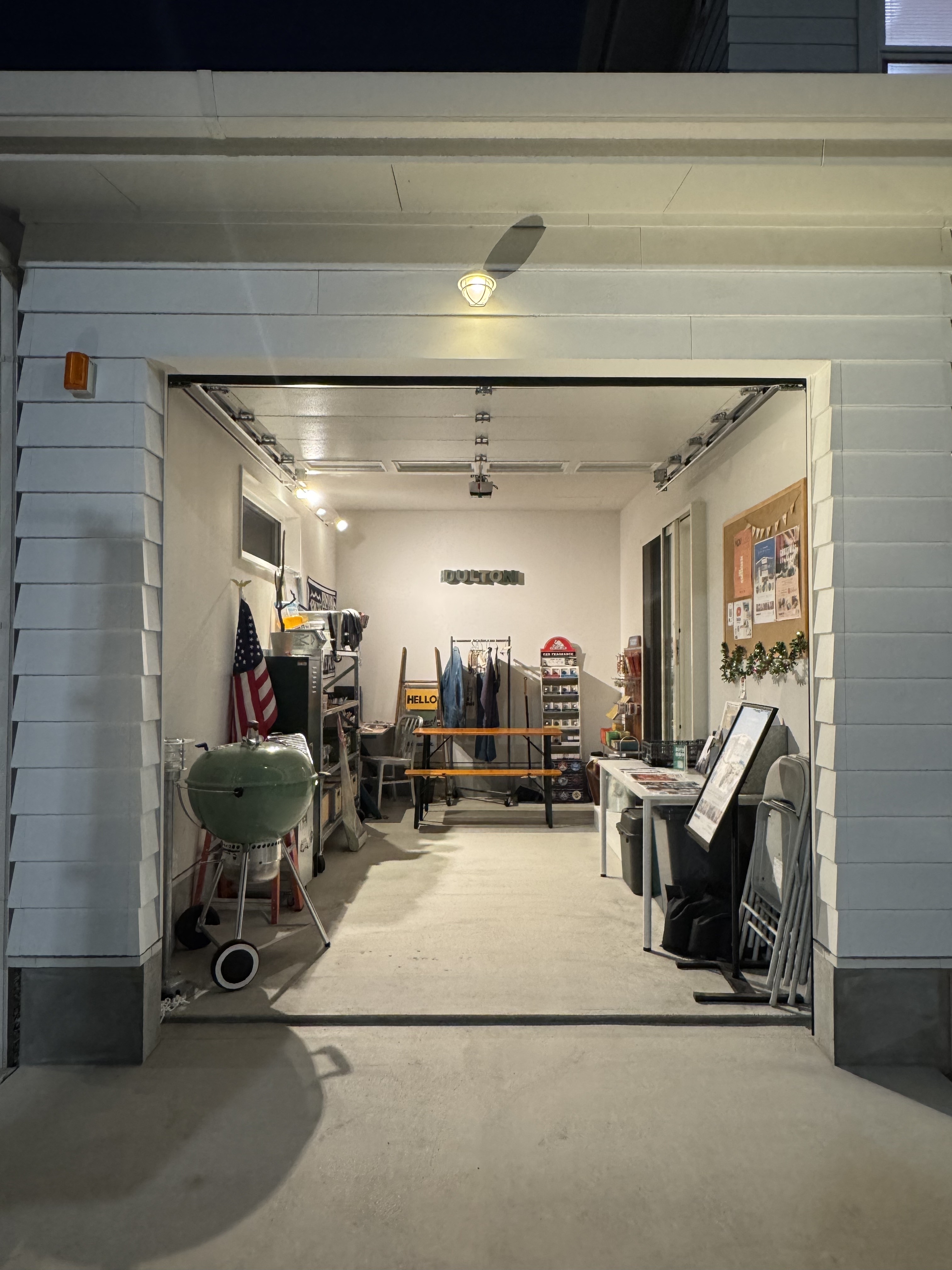 BAUHAUSgare-ji .jpeg