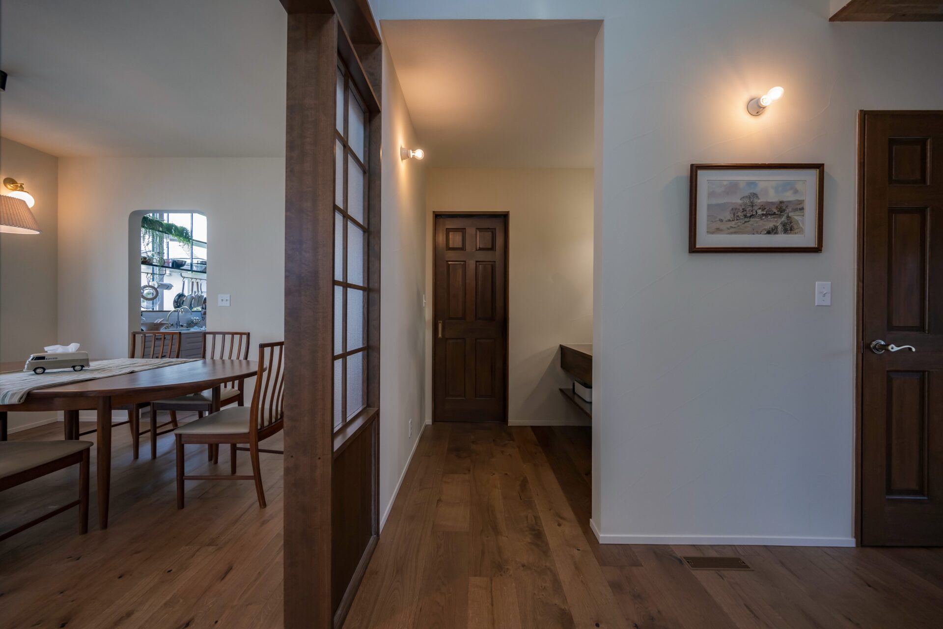 玄関から水まわりへとつながるスムーズな生活動線