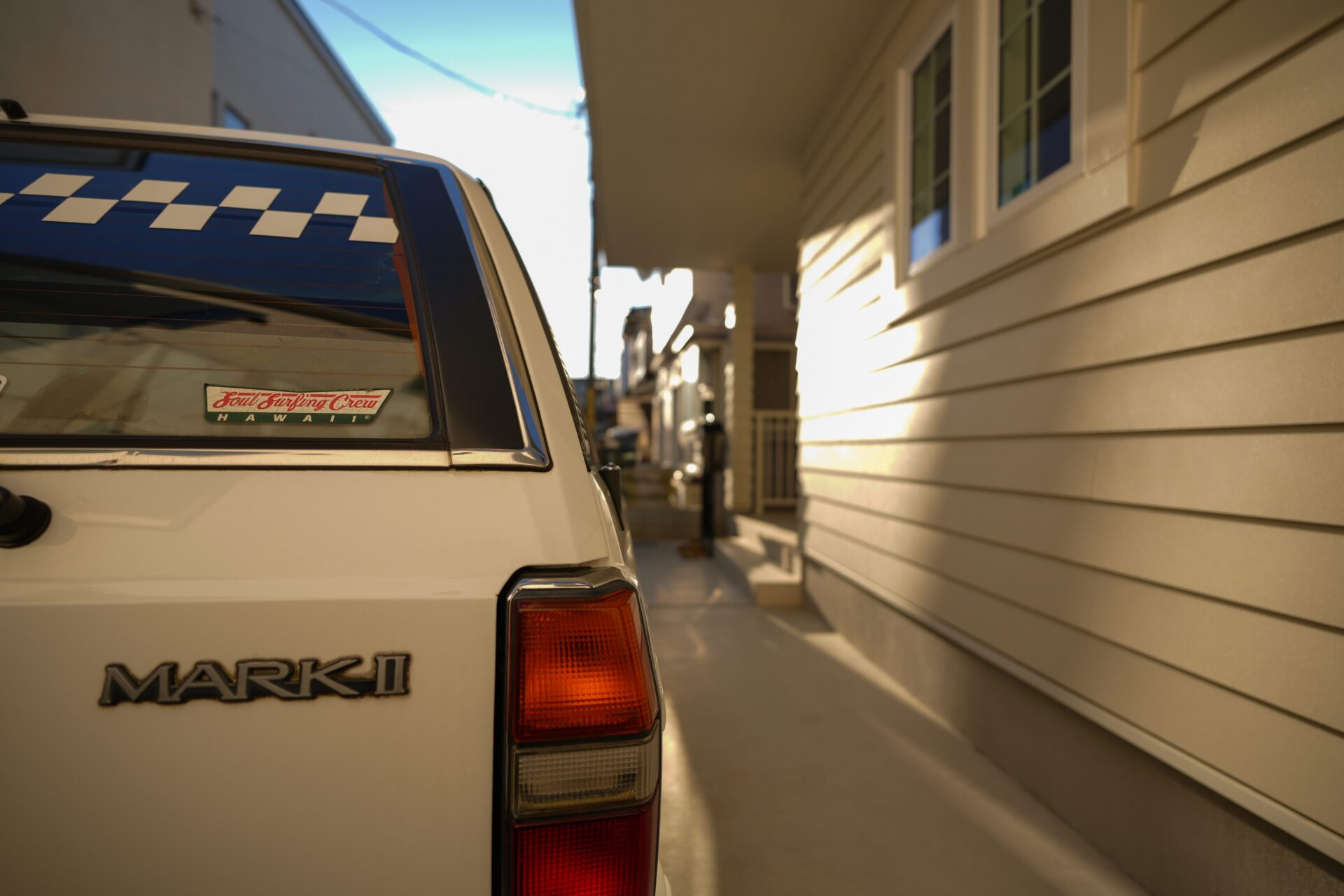 愛車に合わせたオールドアメリカンな佇まい