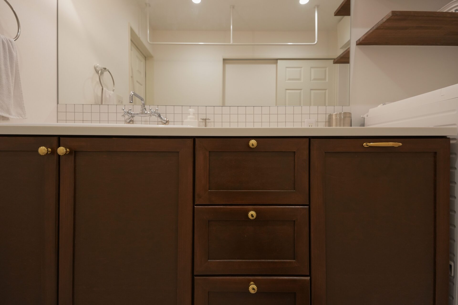 細部までこだわった造作洗面