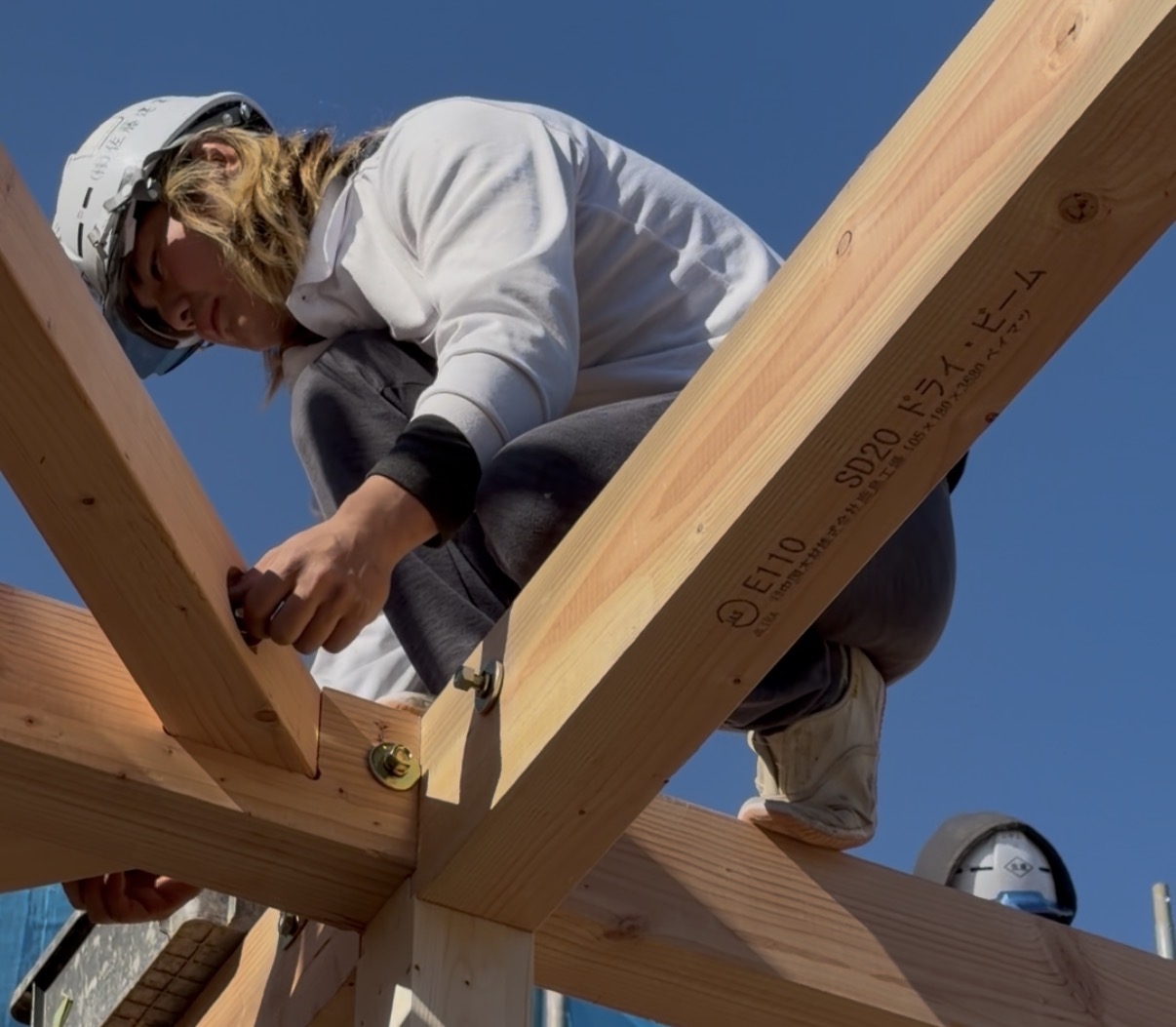 「手仕事」が教えてくれた、愛着のある暮らしと職人の凄み。 アイチャッチ